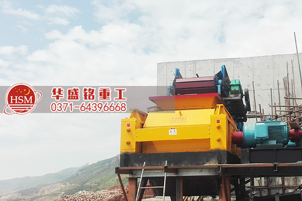 外貿(mào)訂單再創(chuàng)佳績(jī)，輥式破碎機(jī)出口國(guó)外。